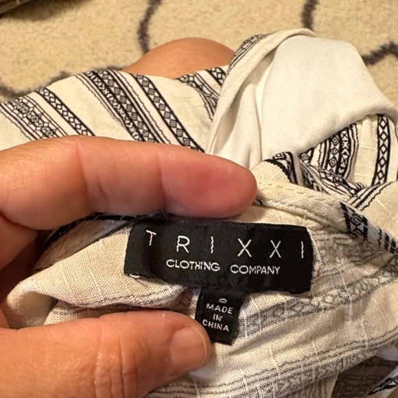 Striped V-Neck Romper - Picture 12 of 12